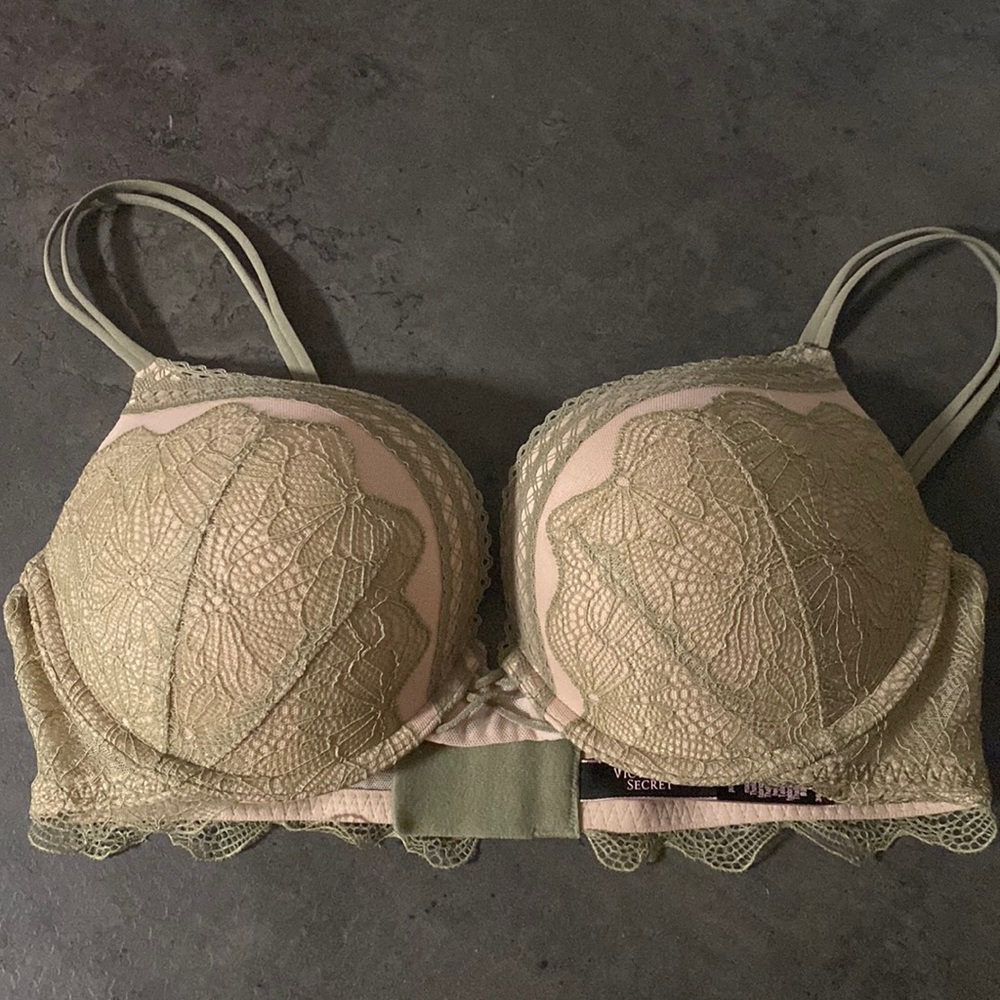 Victorias Secret Lace Bra